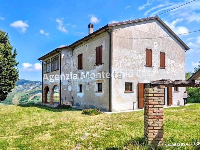 Rustico in vendita a Sassocorvaro Auditore, Marche