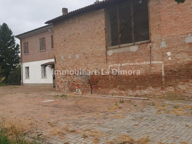 Rustico in vendita a Nuovo Circondario Imolese, Imola