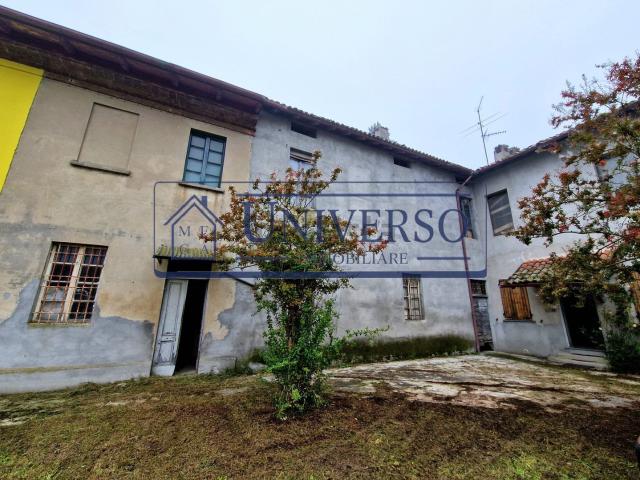 Rustico in vendita a Bastida De' Dossi, Lombardia