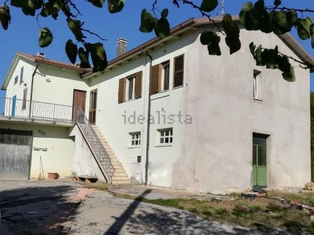 Rustico in vendita a Casinella, Tavoleto