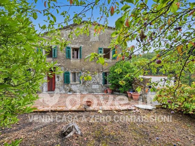 Rustico in vendita a Giucano, Fosdinovo