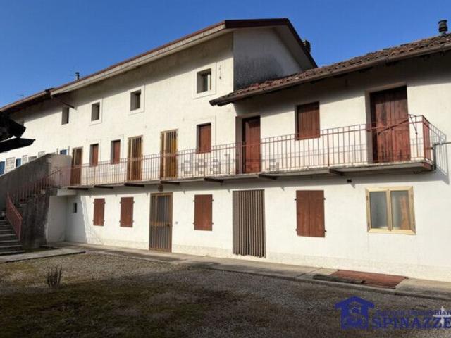 Rustico in vendita a Fontanafredda, Friuli-Venezia Giulia