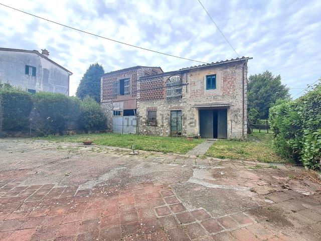 Rustico in vendita a Capannori, Toscana