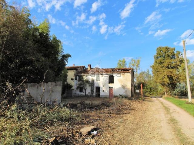 Rustico in vendita a Valenzatico, Quarrata
