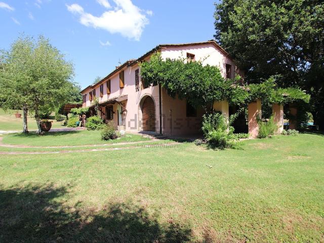 Rustico in vendita a Camigliano Santa Gemma, Capannori