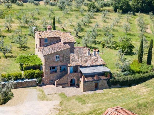 Rustico in vendita a Civitella in Val di Chiana, Toscana