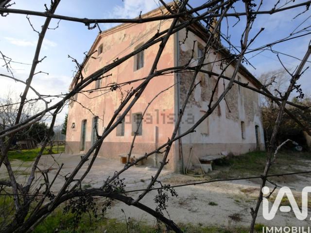 Rustico in vendita a Macine, Marche