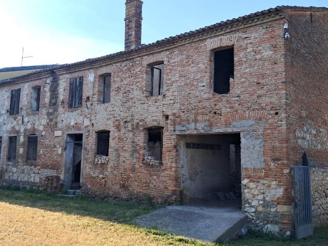 Rustico in vendita a Cologna Veneta, Veneto
