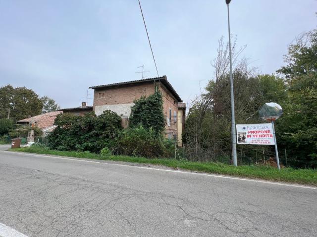 Rustico in vendita a Unione Terre d'Acqua, Crevalcore