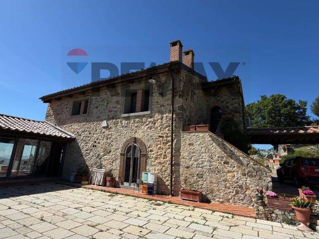 Rustico in vendita a Scansano, Grosseto