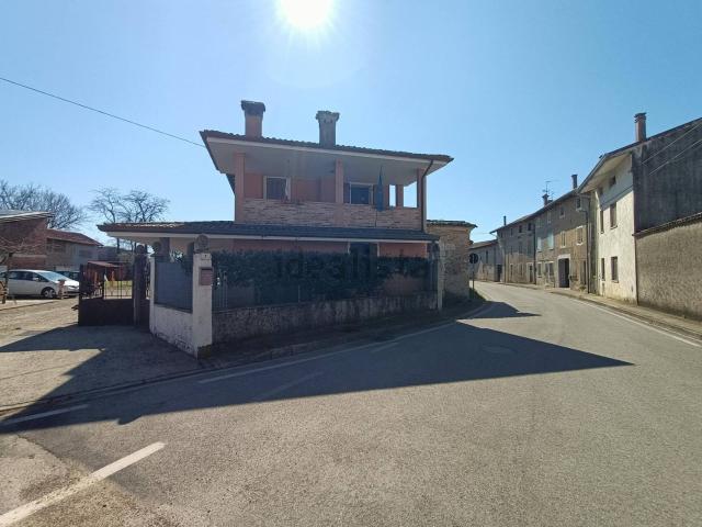 Rustico in vendita a Virco / Vuerc, Bertiolo / Bertiûl