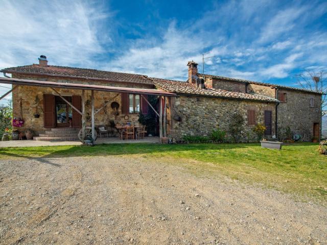 Rustico in vendita a Radicondoli, Toscana