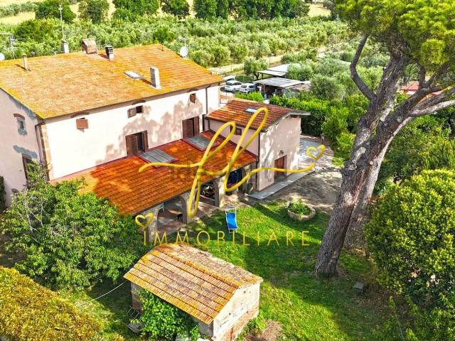 Rustico in vendita a Cecina, Toscana