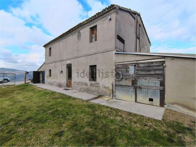Rustico in vendita a Apsella, Montelabbate