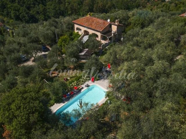 Rustico in vendita a Vado, Camaiore