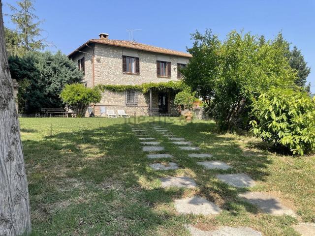 Rustico in vendita a Guardea, Umbria