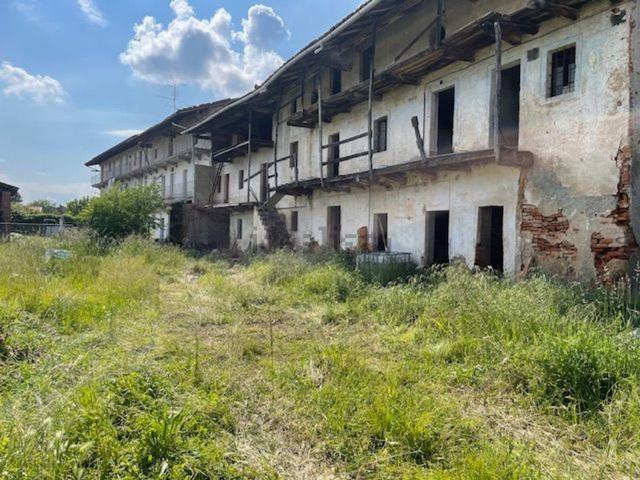 Rustico in vendita a Le Fornaci, Piemonte