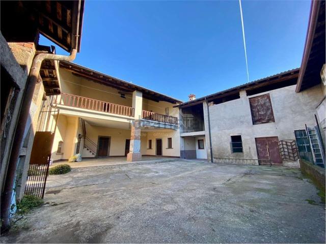 Rustico in vendita a Erbusco, Lombardia