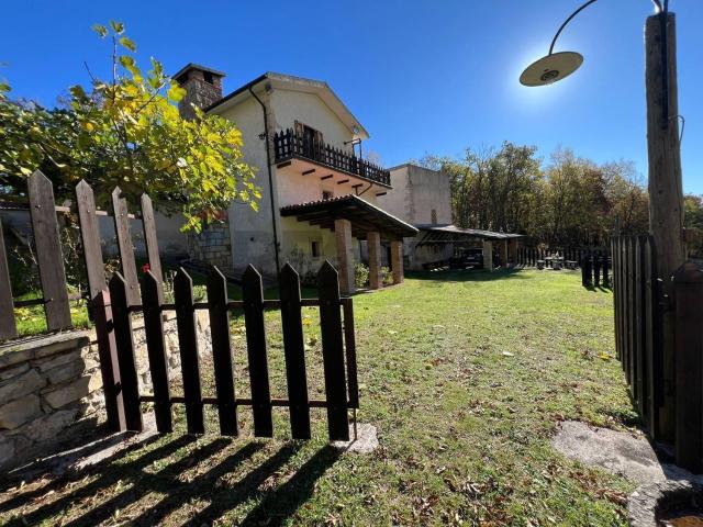 Rustico in vendita a Fara San Martino, Abruzzo