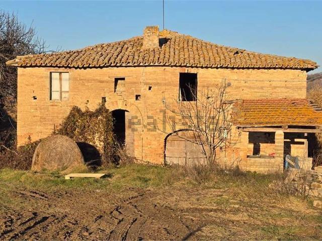 Rustico in vendita a Casale, Montefalco
