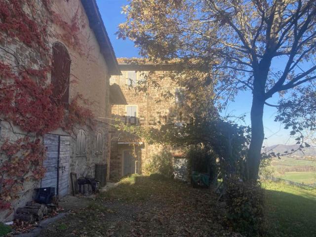 Rustico in vendita a Val d’Enza, Re