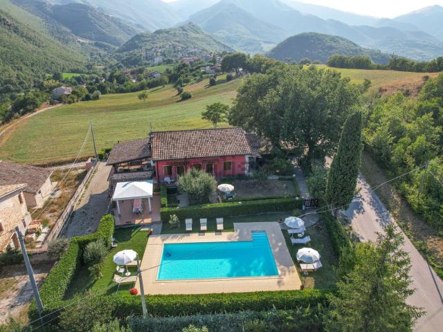 Rustico in vendita a Marche, Pesaro E Urbino