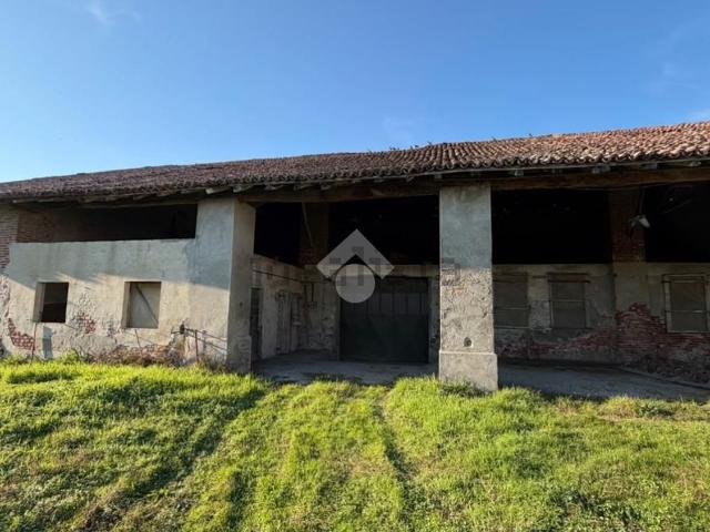 Rustico in vendita a Garlasco, Lombardia