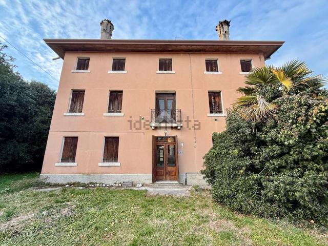 Rustico in vendita a Azzano Decimo, Friuli-Venezia Giulia