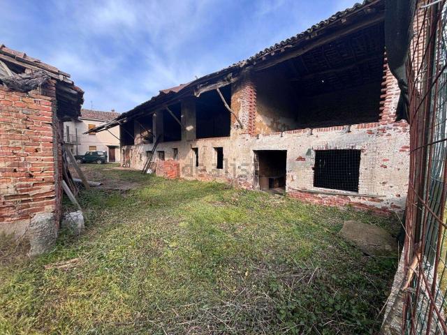 Rustico in vendita a Tromello, Lombardia