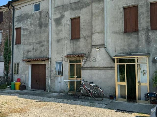 Rustico in vendita a Villamarzana, Veneto
