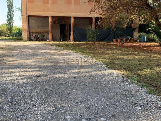 Rustico in vendita a Tre Olmi, Modena