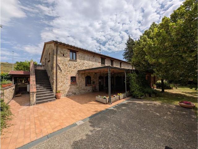 Rustico in vendita a Valfabbrica, Umbria