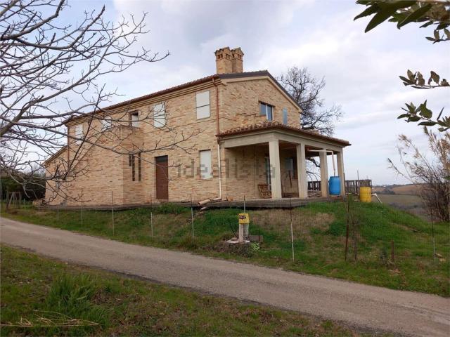 Rustico in vendita a Marche, Macerata