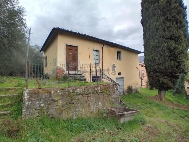 Rustico in vendita a Uzzano E Castello, Toscana