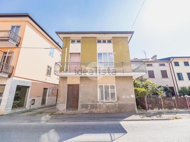 Rustico in vendita a Villafranca Di Verona, Veneto