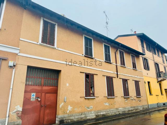 Rustico in vendita a Corsico, Lombardia