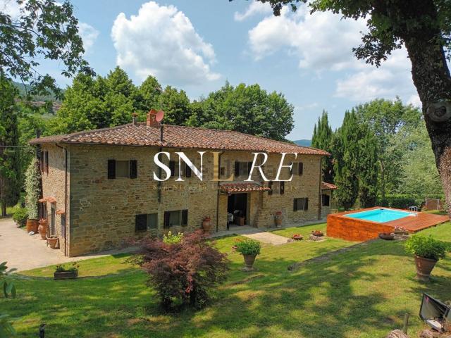 Rustico in vendita a San Polo In Chianti, Toscana