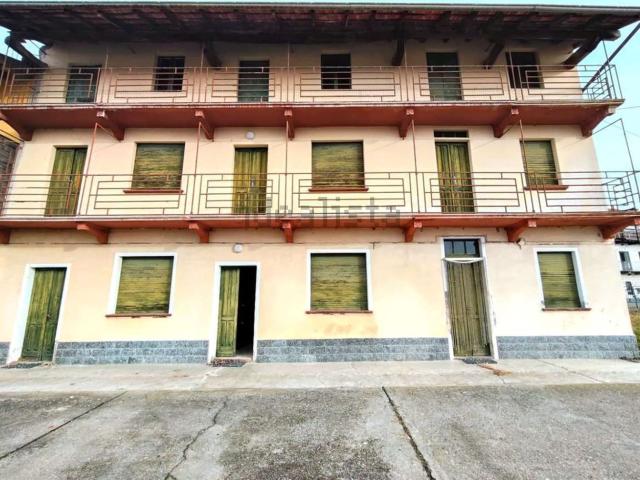 Rustico in vendita a Le Fornaci, Piemonte