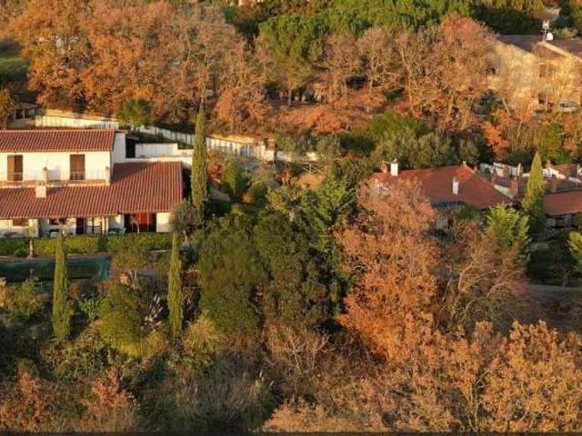 Rustico in vendita a Magione, Umbria