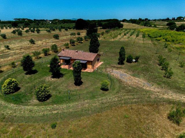 Rustico in vendita a Cecina, Toscana