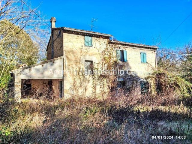 Rustico in vendita a Marche, Pesaro E Urbino