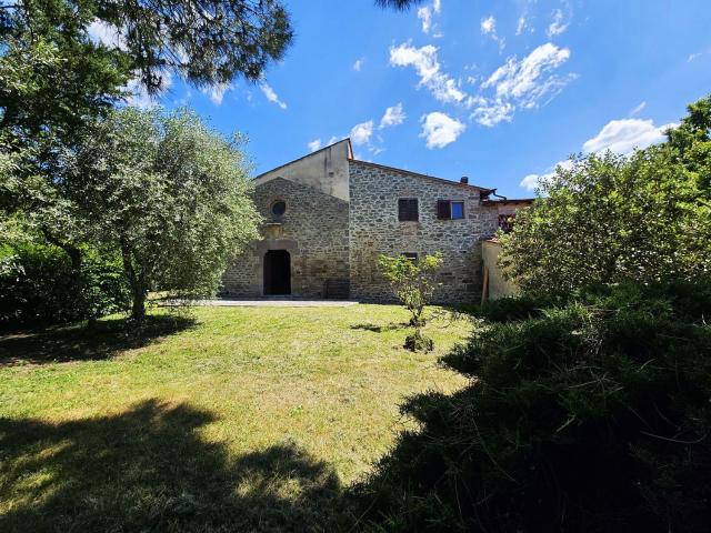 Rustico in vendita a Castelfranco Piandiscò, Toscana
