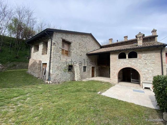 Rustico in vendita a Guardasone, Traversetolo