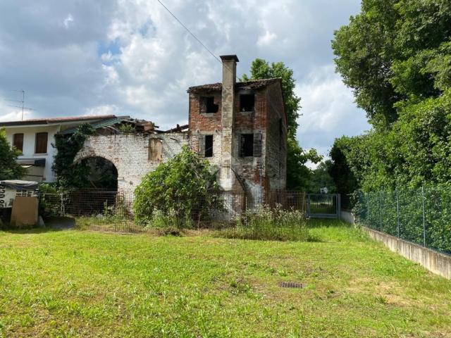 Rustico in vendita a Castello Di Godego, Veneto