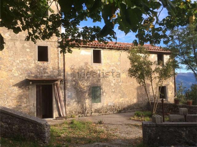 Rustico in vendita a Cornola, Molazzana