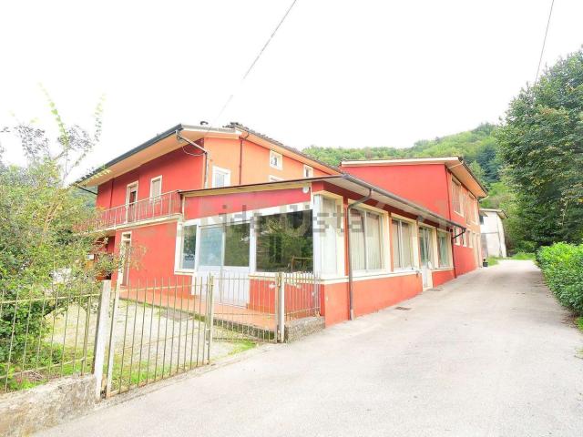 Rustico in vendita a Vecoli, Bagni Di Lucca Ponte