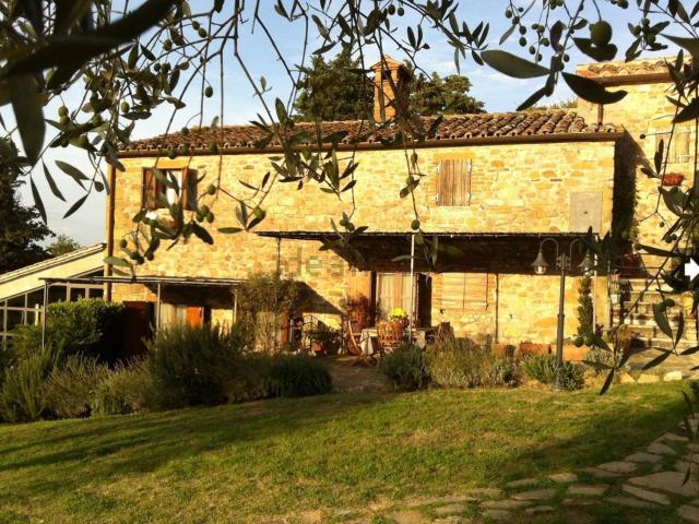 Rustico in vendita a Passignano Sul Trasimeno, Umbria
