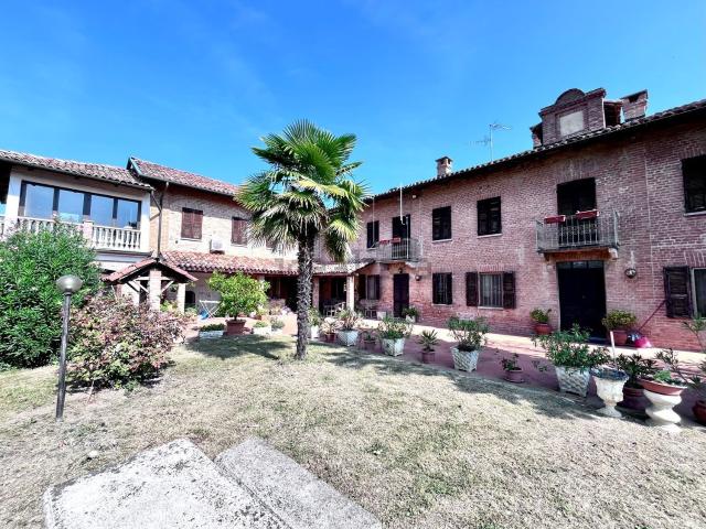 Rustico in vendita a Piemonte, Asti