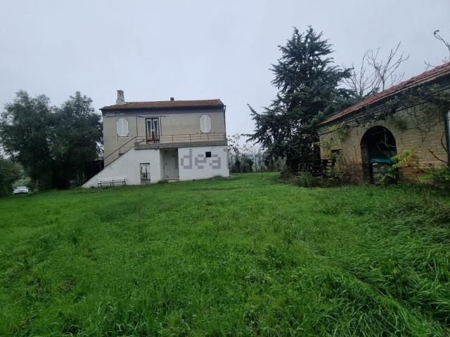 Rustico in vendita a Marche, Fermo