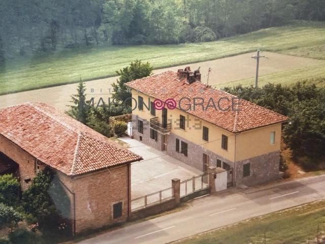 Rustico in vendita a Coazzolo, Asti
